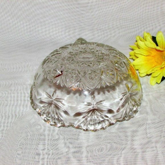 3 Vintage Clear Glass Dessert Snack Bowls Footed Fancy Pattern - Picture 7 of 11